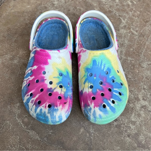 Crocs Classic Lined Tie Dye Clogs Sz 9 - Picture 2 of 10